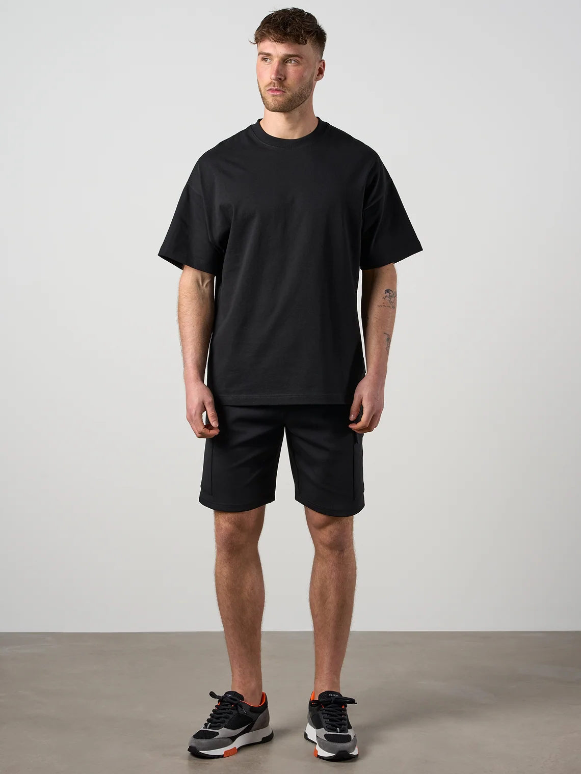 Bird Graphic T-shirt Black - Image 3