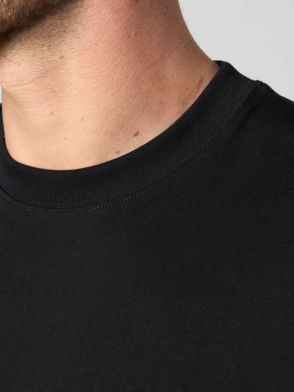 Bird Graphic T-shirt Black - Image 4