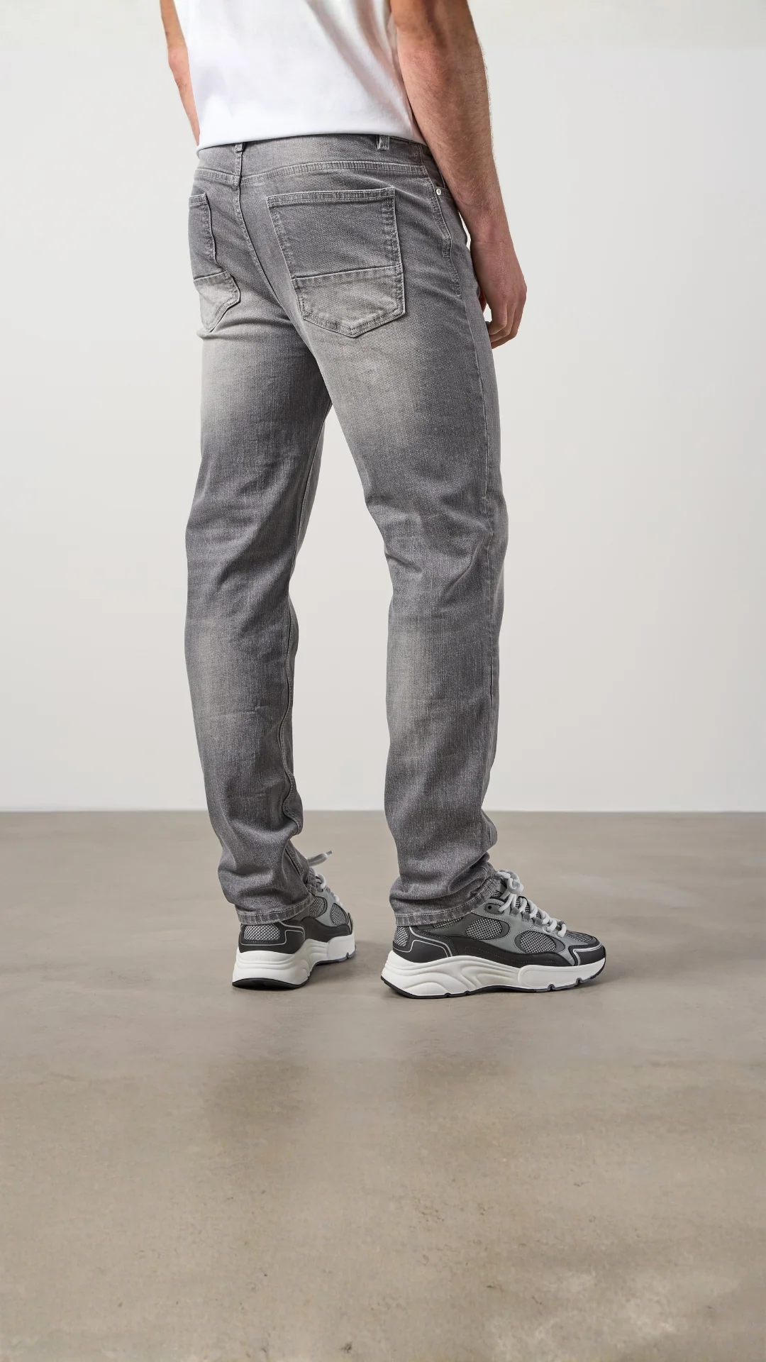 Straight Leg Denim Jeans Grey - Image 3