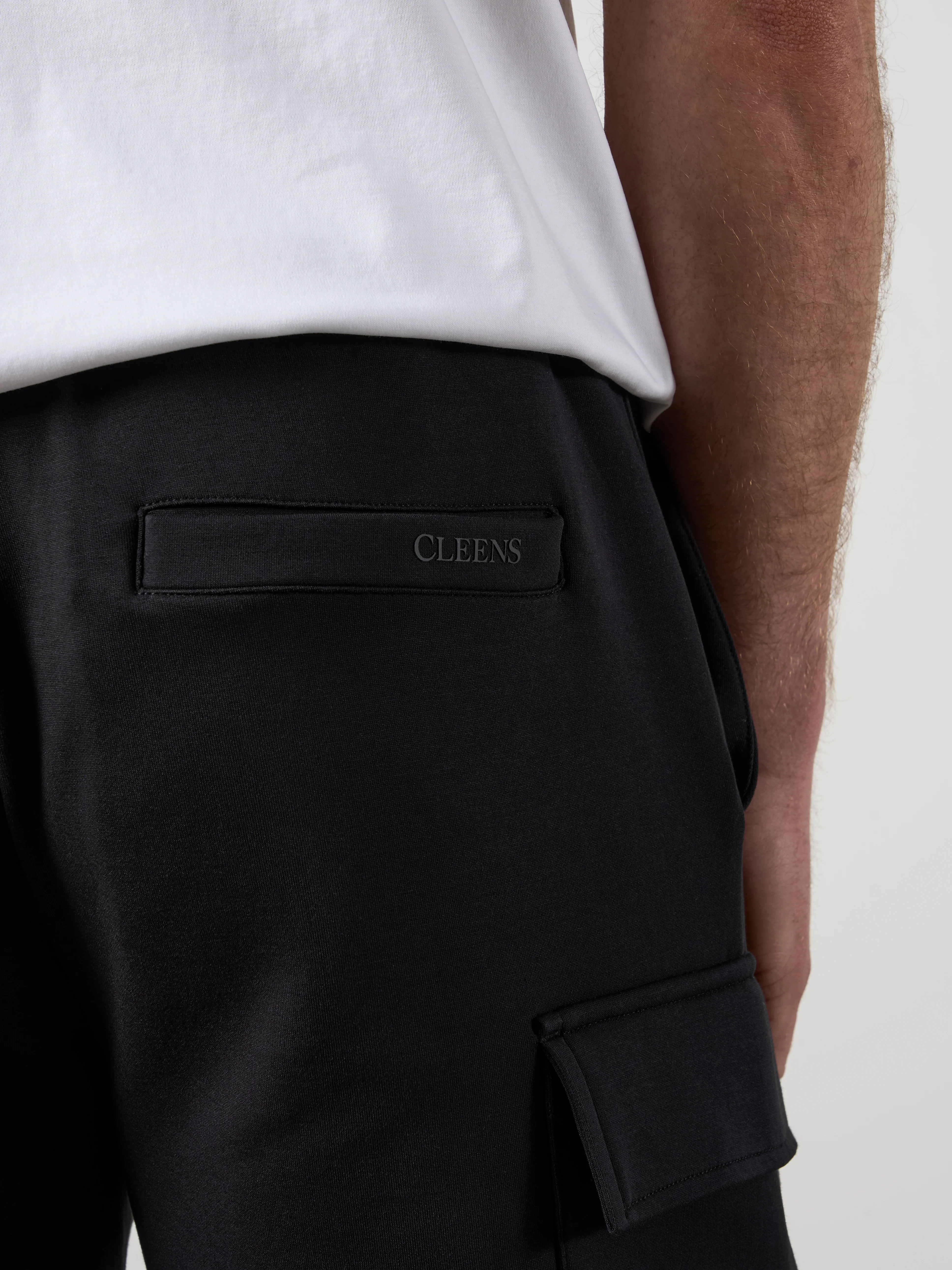 Tech Interlock Shorts Black - Image 5
